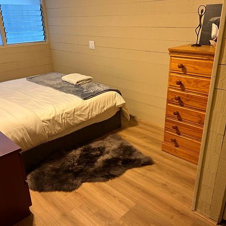 Waterfront Cottage With Superb Coastline Views West Vancouver Exteriör bild