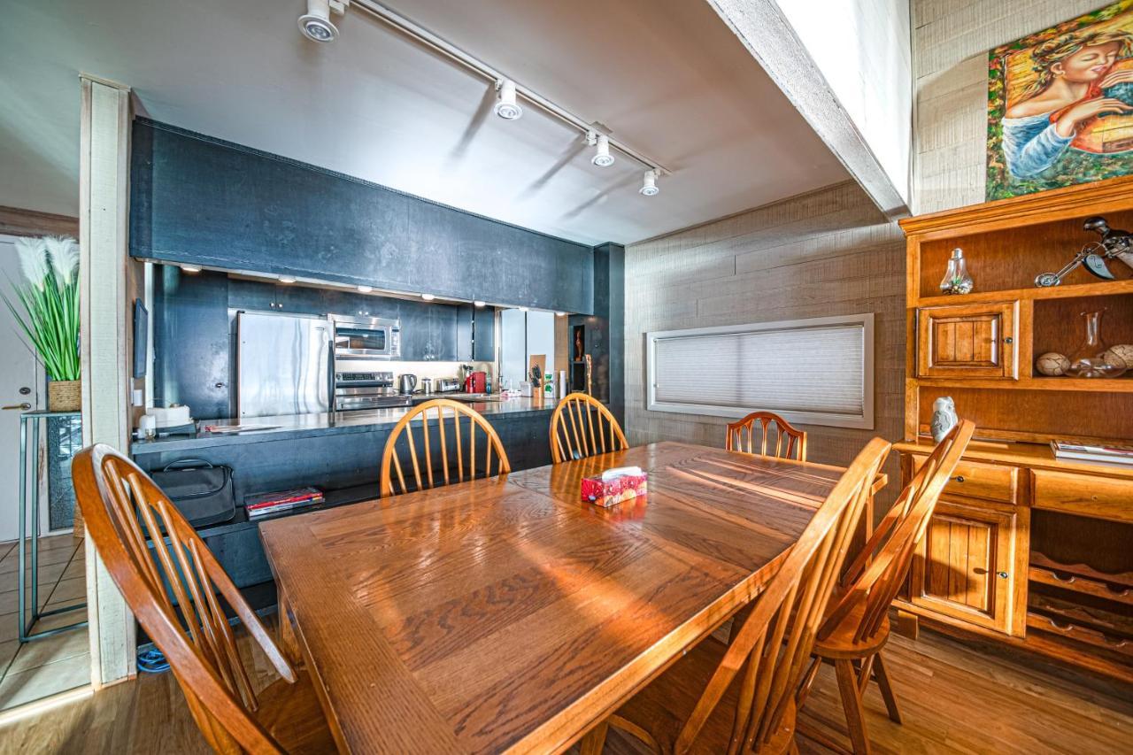 Waterfront Cottage With Superb Coastline Views West Vancouver Exteriör bild
