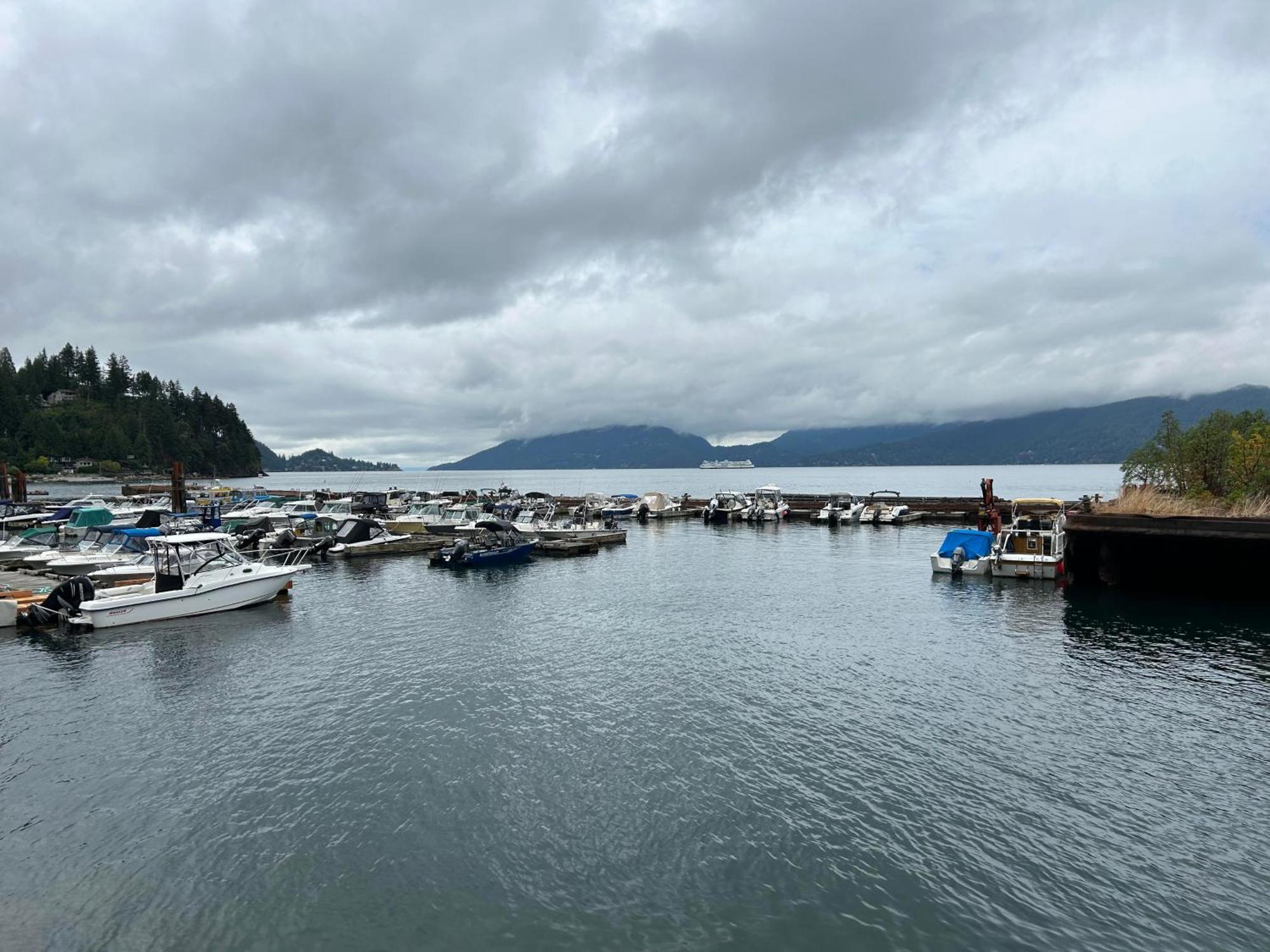 Waterfront Cottage With Superb Coastline Views West Vancouver Exteriör bild