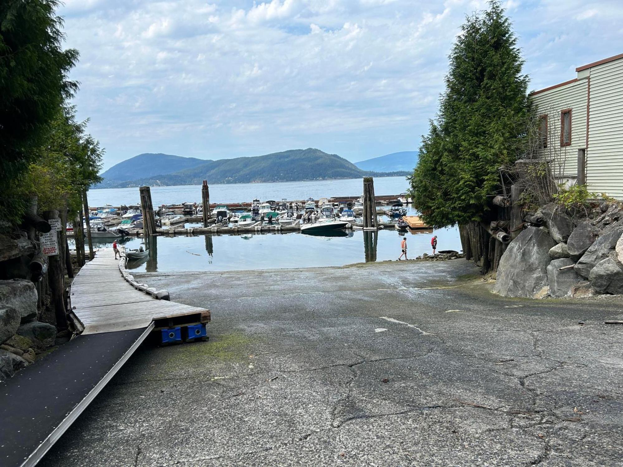 Waterfront Cottage With Superb Coastline Views West Vancouver Exteriör bild
